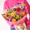 Glowing Colour Trending Bouquet Without Lilies Online