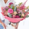 Grand Winter Trending Bouquet Online
