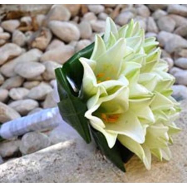 Bridal Lilies Bouquet