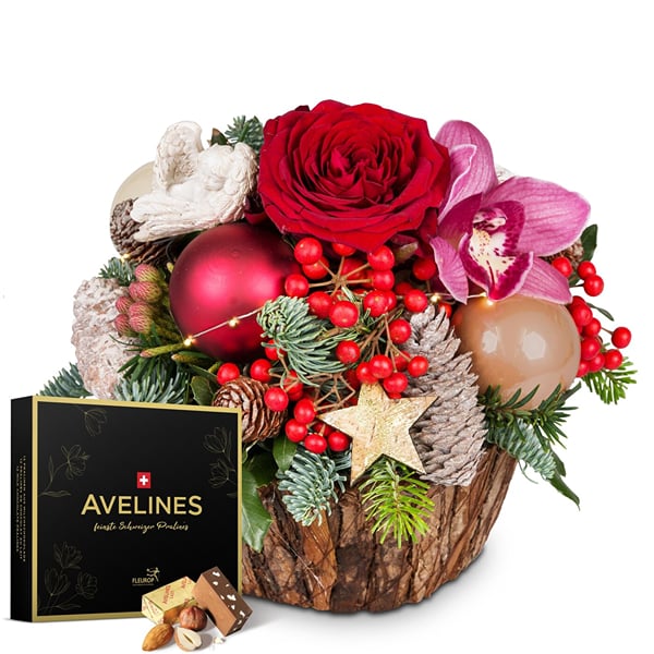Flower arrangement 'Christmas Story' with fairy lights and A