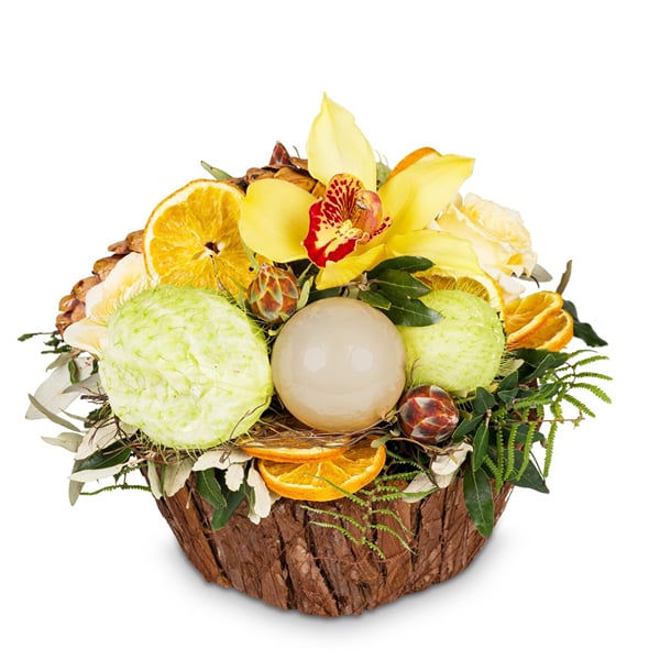 Flower arrangement 'Festive Winter Magic'