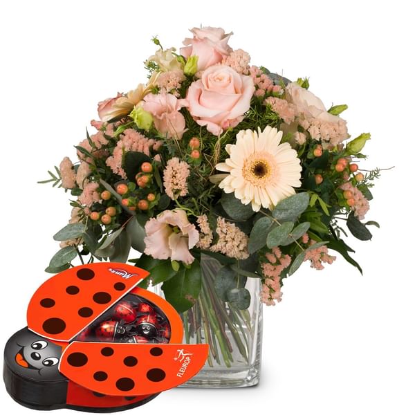 Flower bouquet Delicate Colors with Munz chocolate ladybird