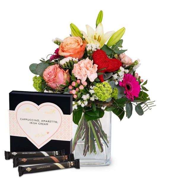 Flower bouquet 'Mother's Day' with Gottlieber Hueppen 'With