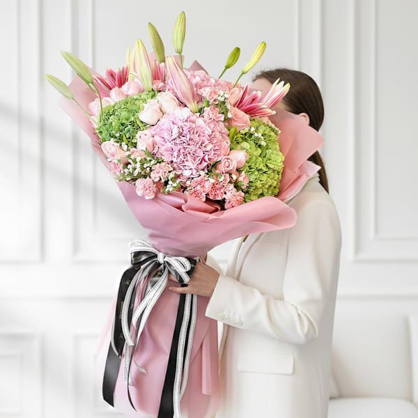 The Floral Queen Hand-tied Bouquet