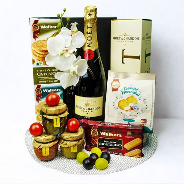 The Ultimate Champage Gift Box