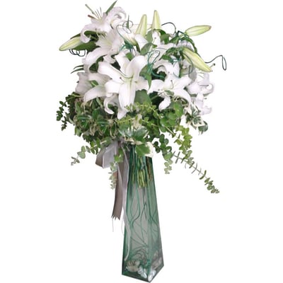 Send Flowers From NZ to Turkey | Arrangement of White Liliums | Interflora